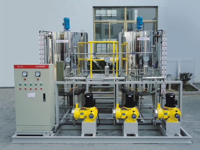 自动加酸加碱加药装置